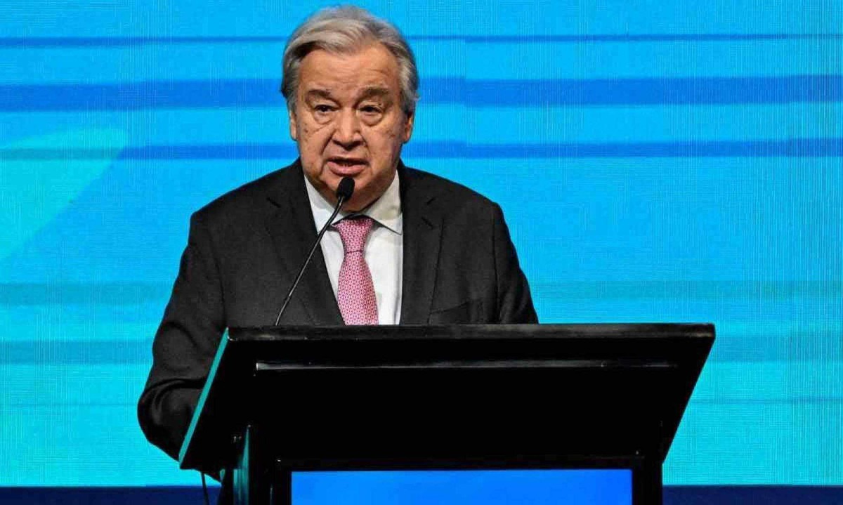 O secretário-geral da ONU, António Guterres, fala durante a COP16 em Cali, na Colômbia: preocupação com o planeta -  (crédito: afp)