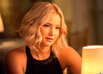 Jennifer Lawrence:  Completou 34 anos no dia 15/8. Nascida em Indian Hills, Kentucky, em 1990, Lawrence decolou com papéis em filmes independentes como 