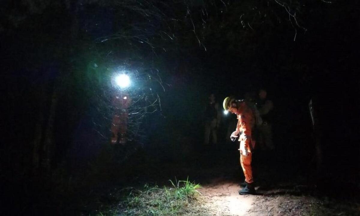 Corpo em decomposição é encontrado em lote vago em Coronel Fabriciano