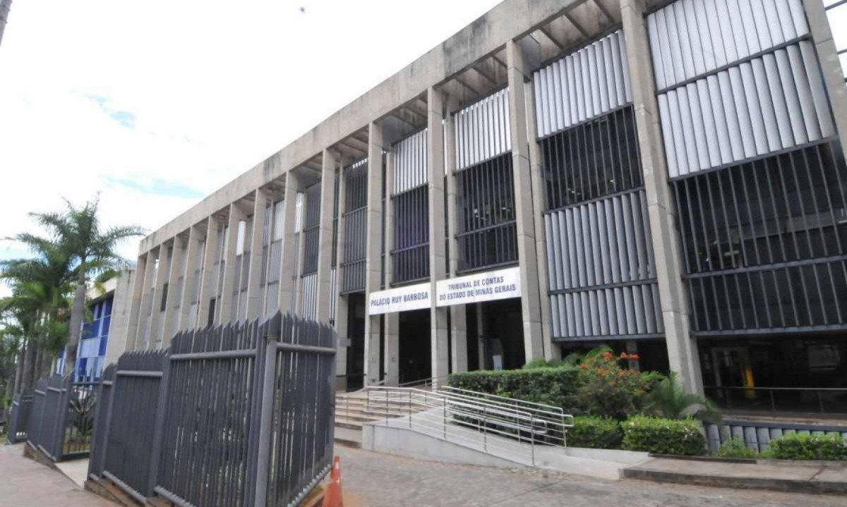 O Tribunal de Contas do Estado de Minas Gerais suspendeu o concurso realizado pela Prefeitura de Ibirit&eacute; -  (crédito: air Amaral/EM/D.A Press)