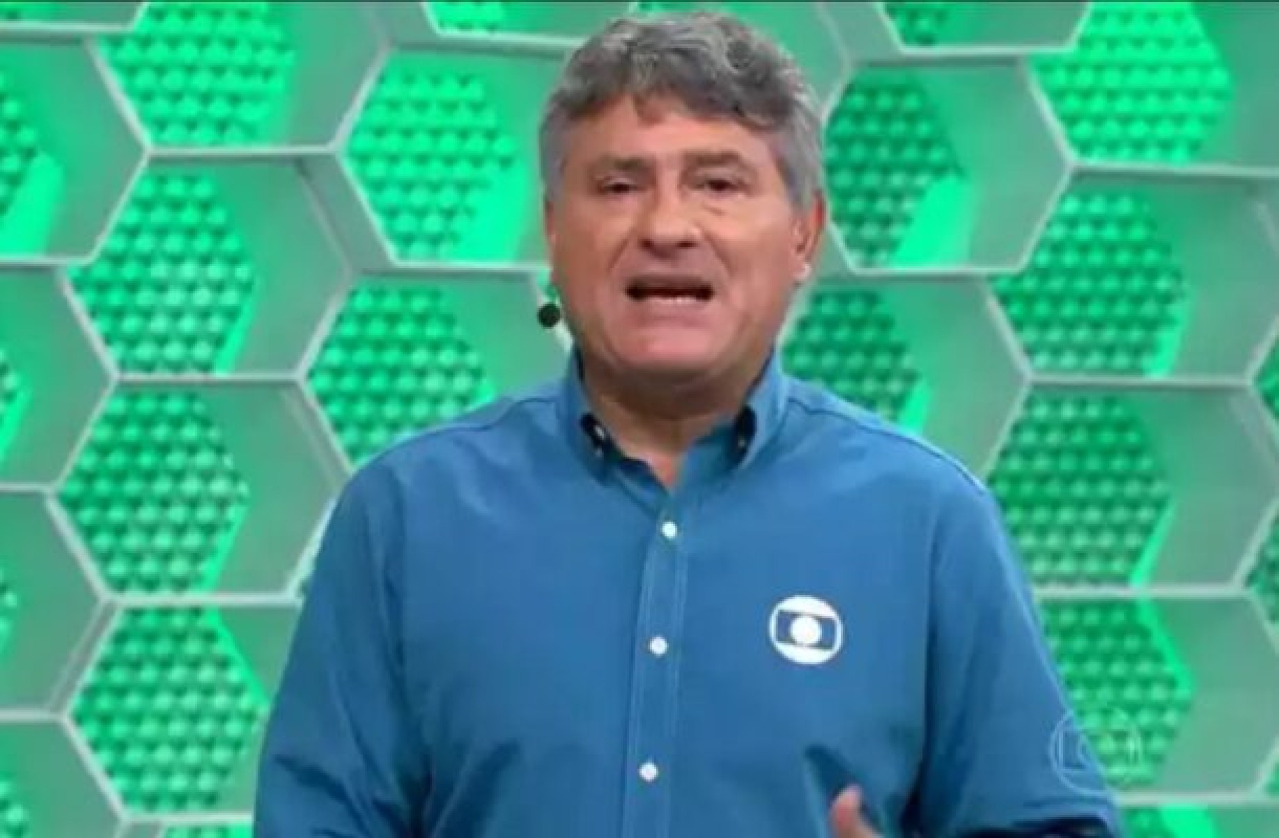 SBT se manifesta sobre possível substituto de Cléber Machado