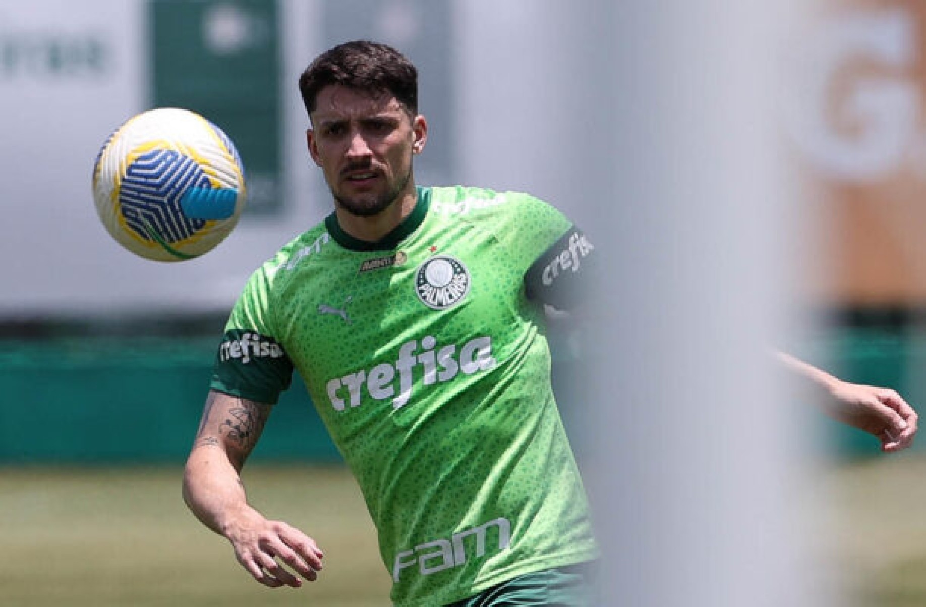 Murilo e Piquerez treinam no Palmeiras e se aproximam do retorno aos gramados
