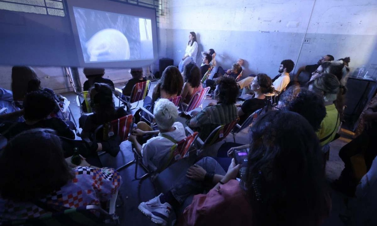 Os filmes foram exibidos em lojas vazias na Galeria São Vicente, em frente à Praça Raul Soares -  (crédito: Marcos Vieira /EM/DA. Press. Brasil. Belo Horizonte - MG.)