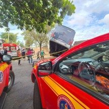 Motorista de ônibus que invadiu creche gritou que perdeu o freio - Jair Amaral/EM/D.A Press