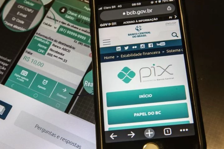 Governo não vai cobrar imposto por Pix acima de R$ 5.000