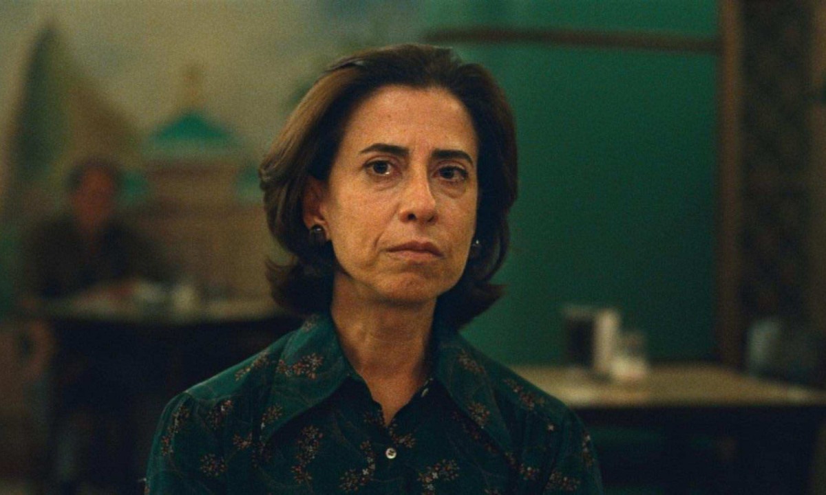 Fernanda Torres expressa, pelo olhar, a coragem e o drama enfrentado por Eunice Paiva quando a ditadura militar assassinou o marido dela, Rubens Paiva -  (crédito: Videofilmes/divulgação)