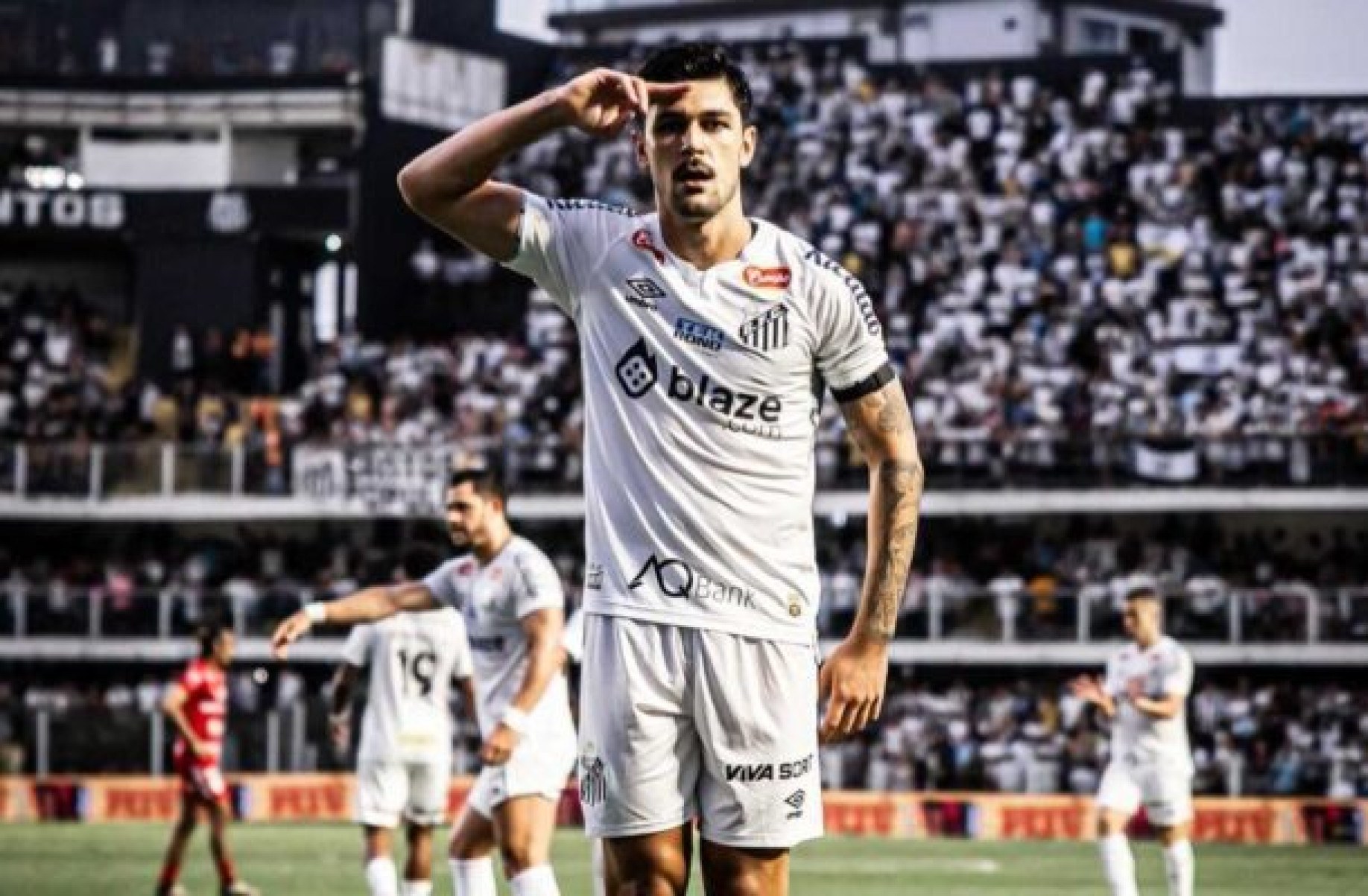 Autor de um dos gols do Santos, João Basso se emociona: ‘Passa um filme na cabeça’