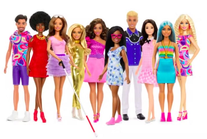 Inspiração na diversidade: Mattel produz Barbie cega e com síndrome de down: