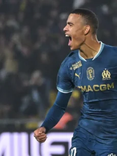 Olympique de Marselha vence Nantes e mantém distância para o líder PSG no Francês - (crédito: No Ataque Internacional)