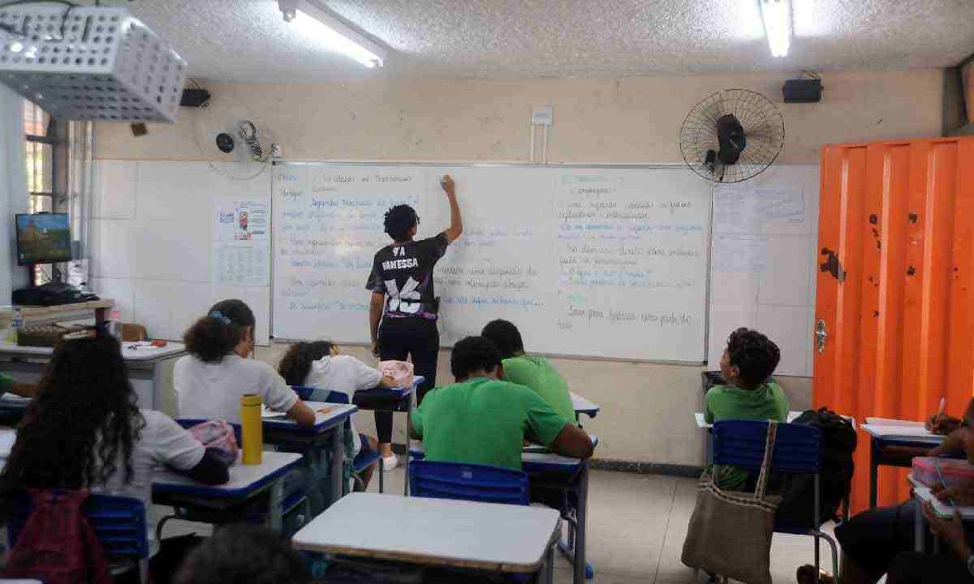 No quesito educação, belo-horizontinos se consideram satisfeitos ou muito satisfeitos com disponibilidade de creches e escolas municipais