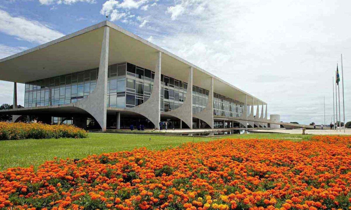 No Planalto há resistência para reduzir despesas, mas medida é inadiável do ponto de vista do mercado -  (crédito: Evaristo Sá/AFP)