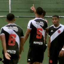 Jogando no Nivaldo Pereira, Cruz-Maltino mete 4 a 0 no lanterna do Grupo A e avança em terceiro; Bruno Lopes deixa o dele -  (crédito: Foto: Reprodução / Vasco TV)