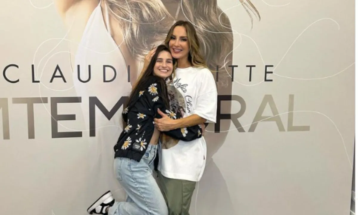 Bailarina de Claudia Leitte morre após parada cardíaca em ensaio