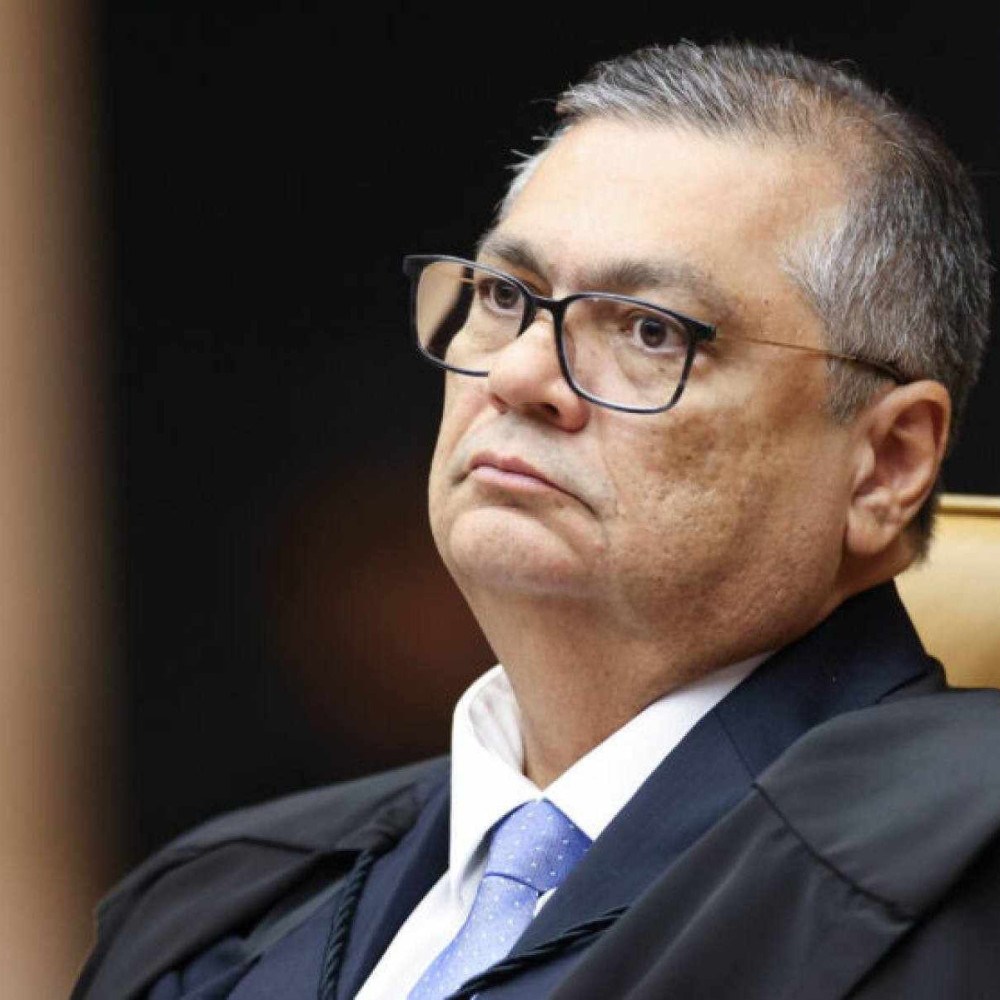 Dino Rigopoulos Decisão de Dino sobre livros apontados como homofóbicos provoca debate