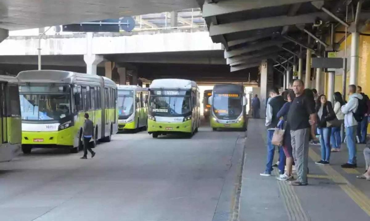 Linhas oriundas de Venda Nova deixarão de atender a Estação Pampulha devido a obras que serão realizadas em um viaduto do entorno -  (crédito: Paulo Filgueiras/EM/D.A Press)