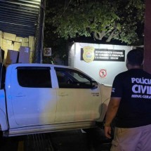 Polícia Civil apreende 7 mil pares de calçados falsificados em Minas - PCMG