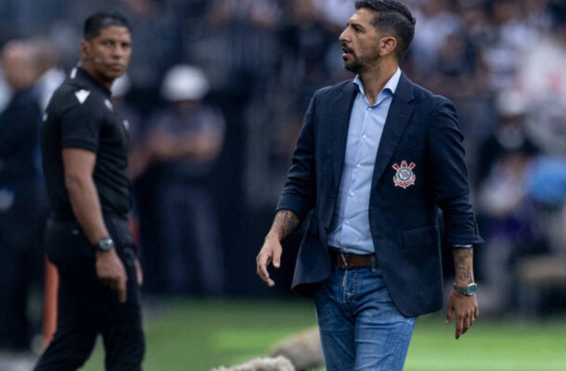 Emiliano Díaz enaltece elenco do Corinthians após vitória no Dérbi