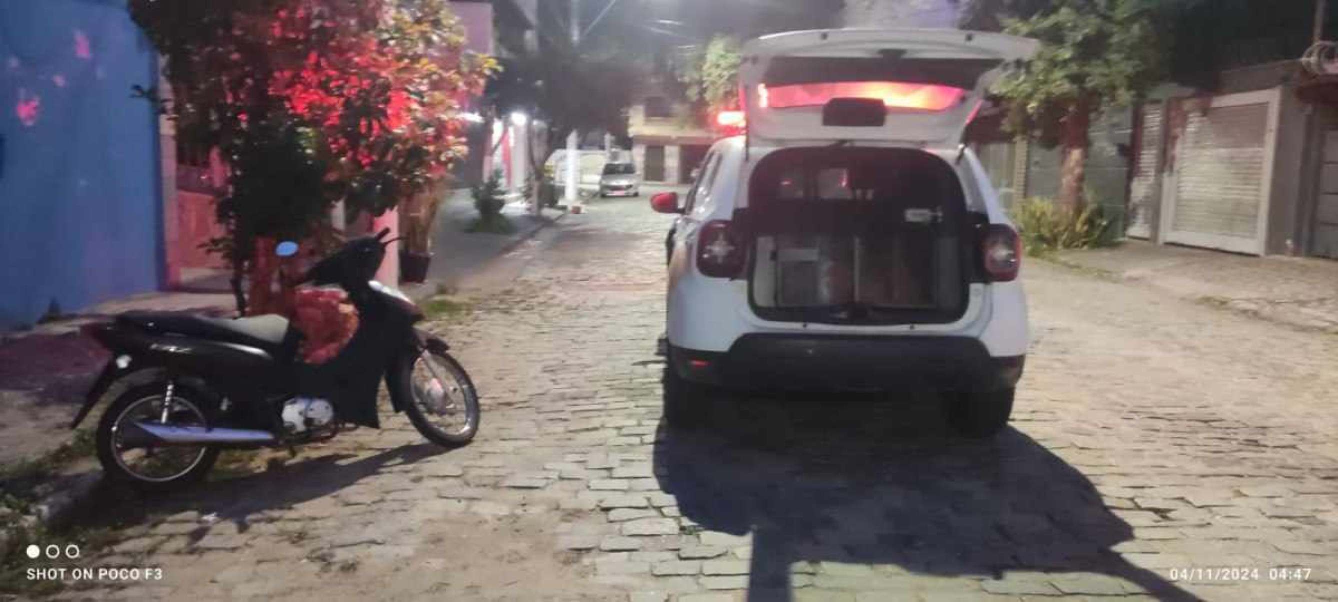 Ladrão preso ao tentar furtar moto e alarme disparar