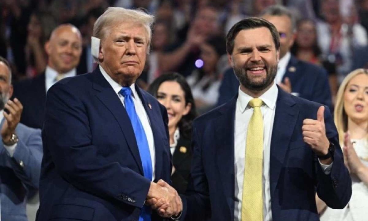 Vice de Trump, J. D. Vance será o terceiro mais jovem a ocupar a cadeira de vice-presidente dos Estados Unidos -  (crédito: Jim Watson/AFP)