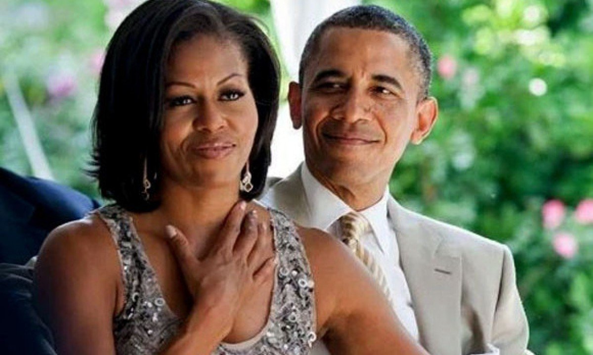 Barack Obama e Michelle Obama - Se conheceram em 1989, ficaram noivos em 1991 e se casaram no ano seguinte. Tiveram duas filhas, Malia Ann e Natasha. -  (crédito: Reprodução do site metropoles.com/colunas/pipocando
Reprodução/Instagram)