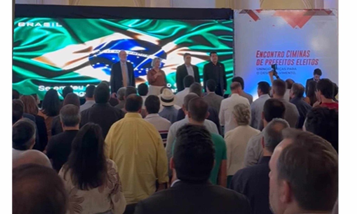 Encontro em hotel de Araxá reúne 82 prefeitos eleitos e reeleitos de MG -  (crédito: Redes Sociais CIMINAS/DivulgaÃ§Ã£o)