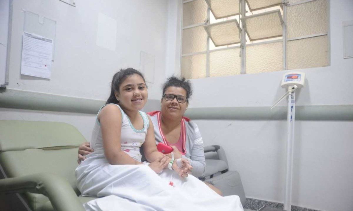 Na foto, Esther e Bárbara -  (crédito: Alexandre Guzanshe/ EM)