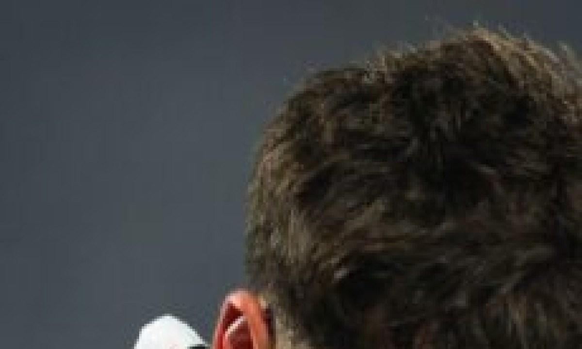 Jogador do Barcelona leva 10 pontos no rosto após entrada de adversário -  (crédito: No Ataque Internacional)