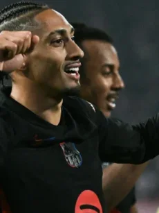 Barcelona goleia Estrela Vermelha e entra no G8 da Liga dos Campeões - No Ataque Internacional