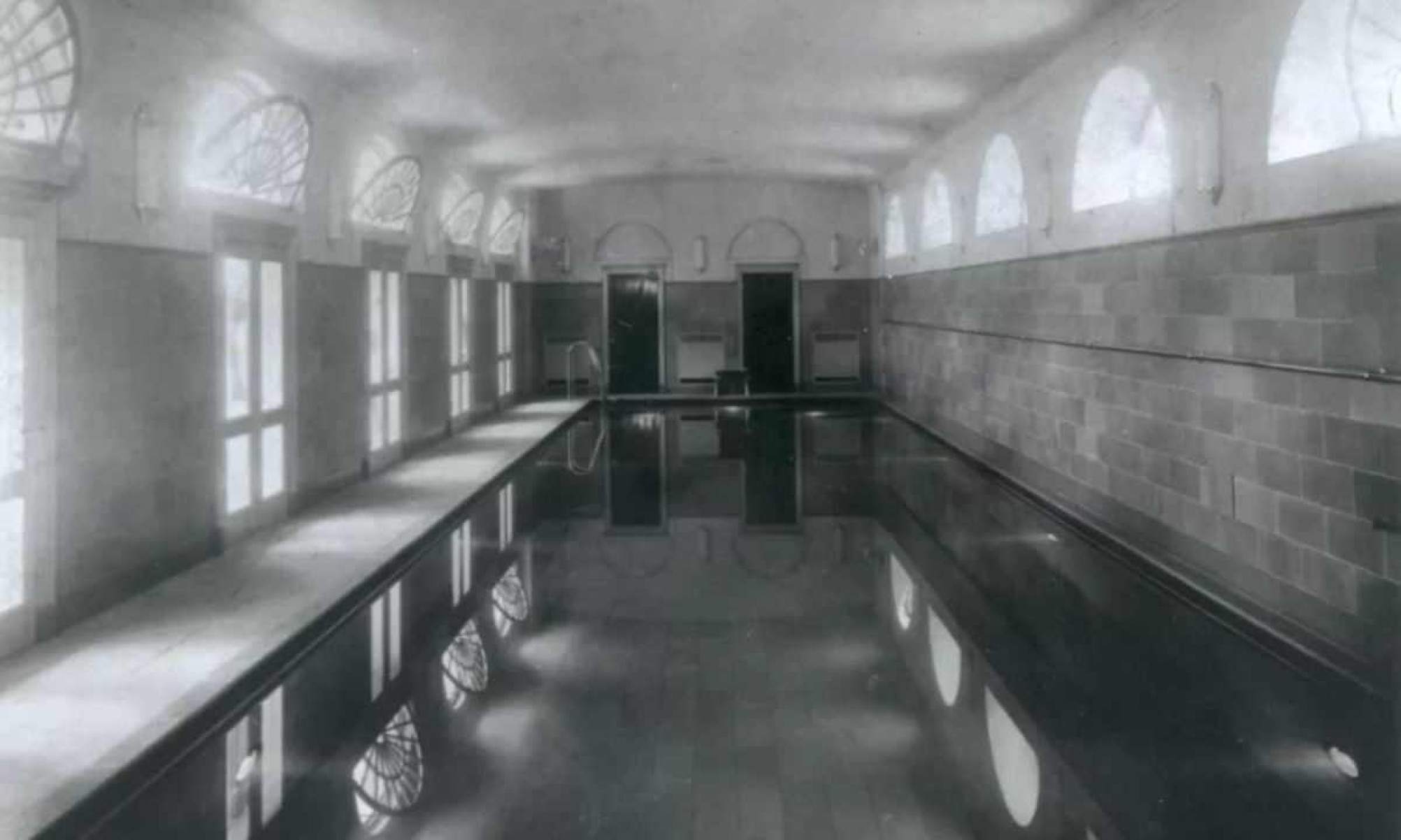 A piscina subterrânea construída a pedido de Franklin D. Roosevelt 