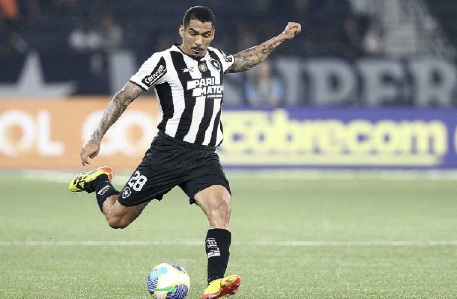 Allan comemora vitória do Botafogo: ‘Importante vencer depois de Montevidéu’