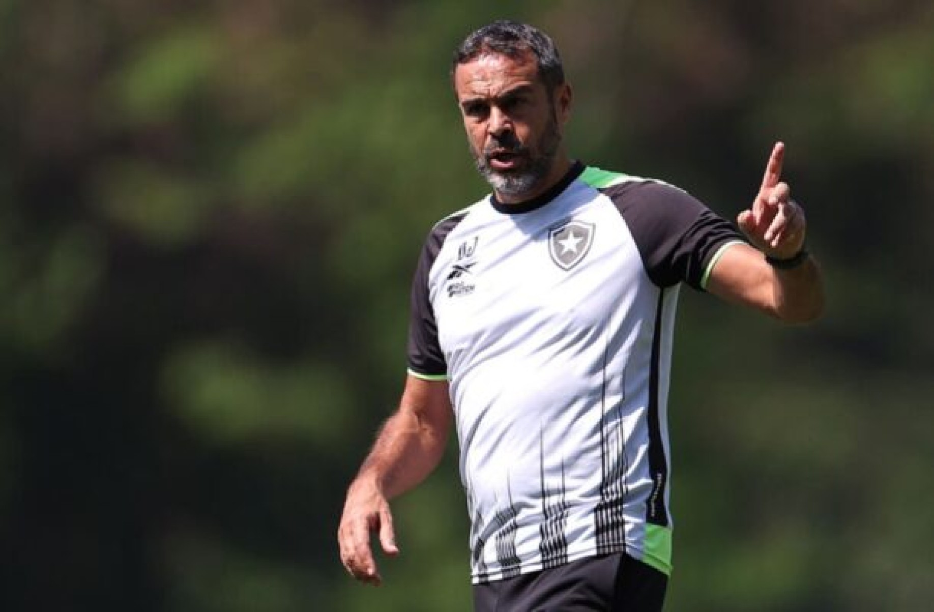 Com seis convocados, Botafogo pode ter desfalques no Brasileirão