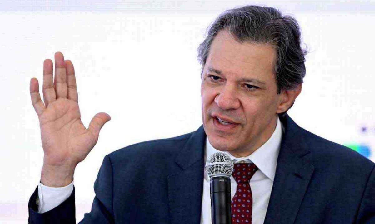 Fernando Haddad está praticamente isolada entre os demais ministros -  (crédito: EVARISTO SÁ/AFP)