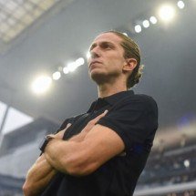 Técnico comenta sobre o caso do atacante investigado por manipulação e ainda já prevê decisão contra o Atlético após vitória sobre o Cruzeiro -  (crédito: Foto: Marcelo Cortes/Flamengo)