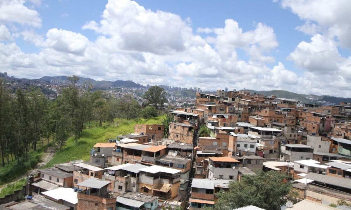  Na foto, vista do bairro Cabana do Pai Tomas, segunda maior favela de Minas Gerais -  (crédito: Edesio Ferreira/EM/D.A Press)
