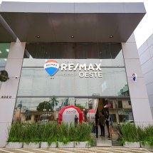 Imobiliária RE/MAX inaugura nova sede em Chapecó - DINO