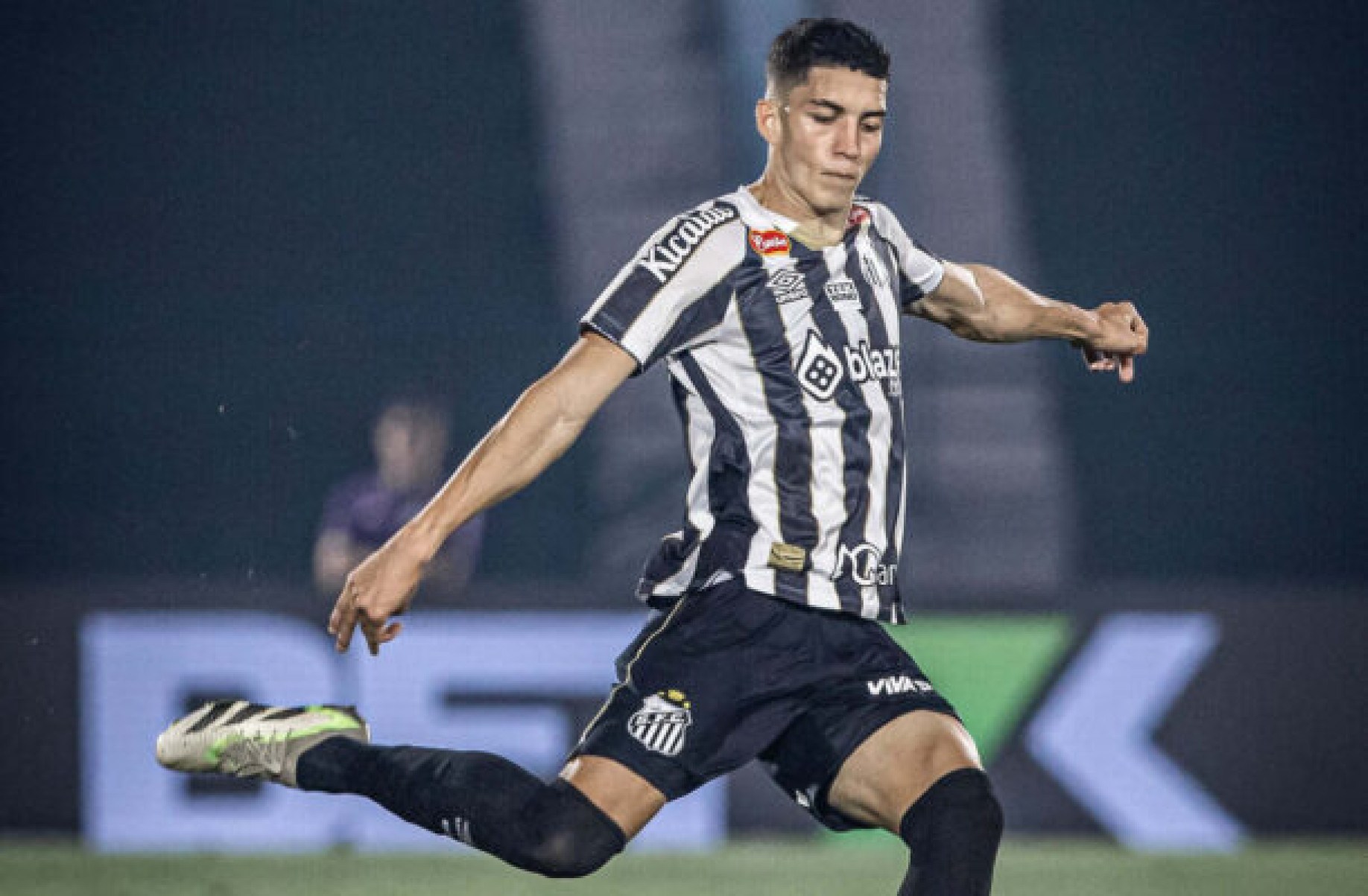 Atalanta prepara proposta milionária pelo zagueiro Jair, do Santos