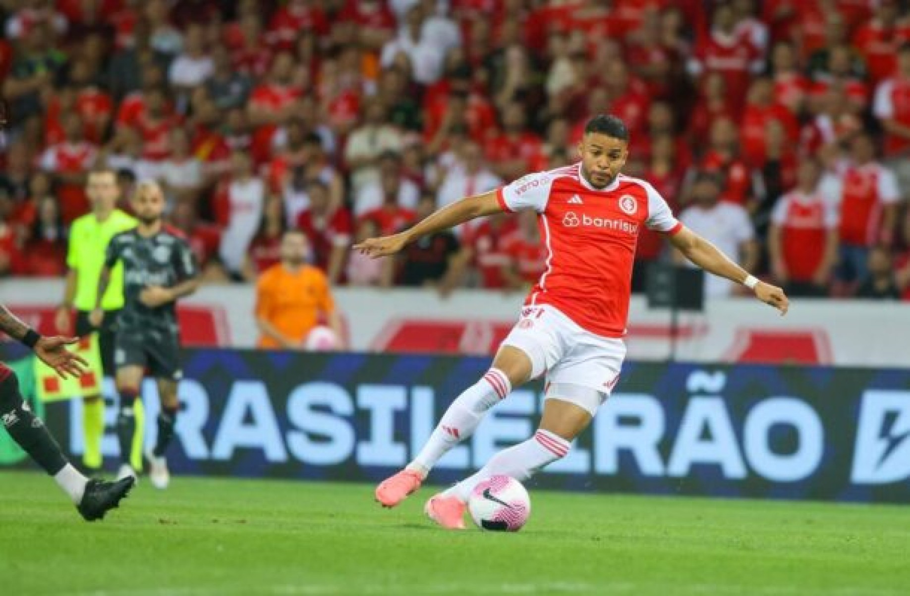 Wanderson terá primeira chance como titular no Inter com Roger Machado