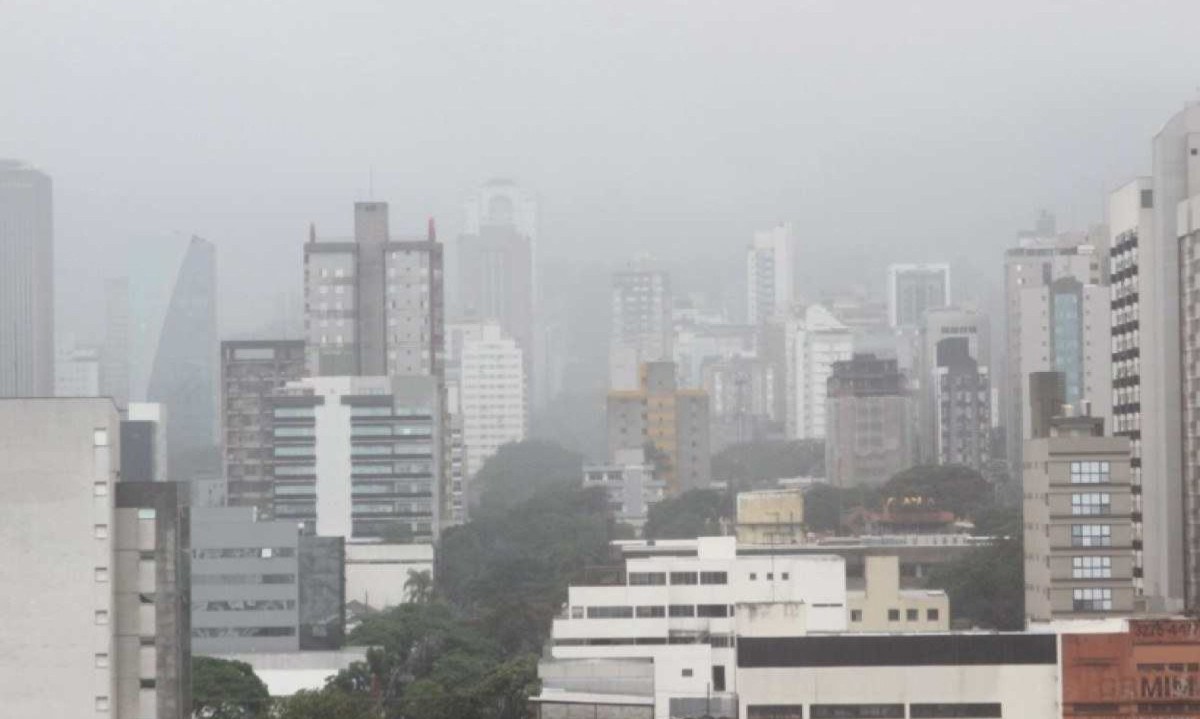 O sábado em BH é de clima chuvoso -  (crédito: Marcos Vieira/EM/D.A Press)