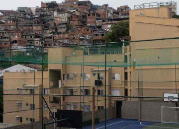 Estudo revela a expansão da população favelada e do número de favelas em todo o Brasil -  (crédito: Pablo PORCIUNCULA/AFP)