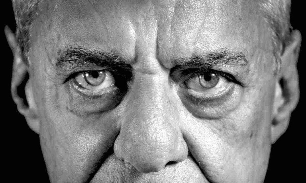 Com 60 anos de trajetória artística, Chico Buarque lançou canções, romances, peças de teatro e livro de contos. Em 2019, ganhou o respeitado Prêmio Camões -  (crédito: Francisco Proner/divulgação)