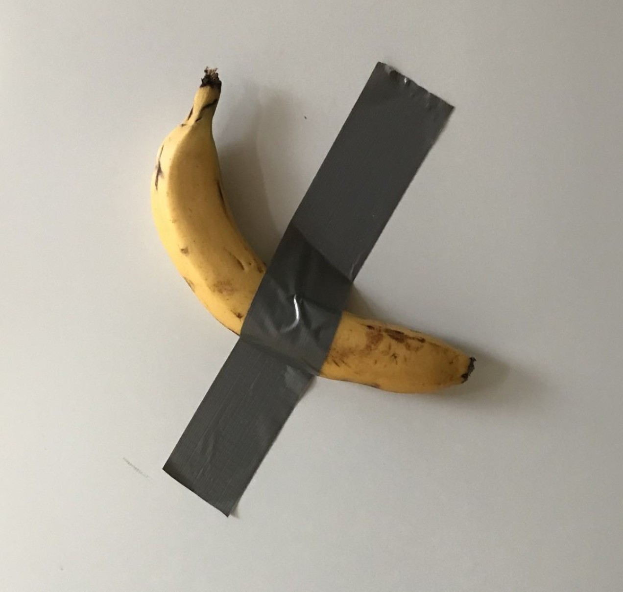 'Banana colada na parede' pode chegar a R$ 8,6 milhões em leilão