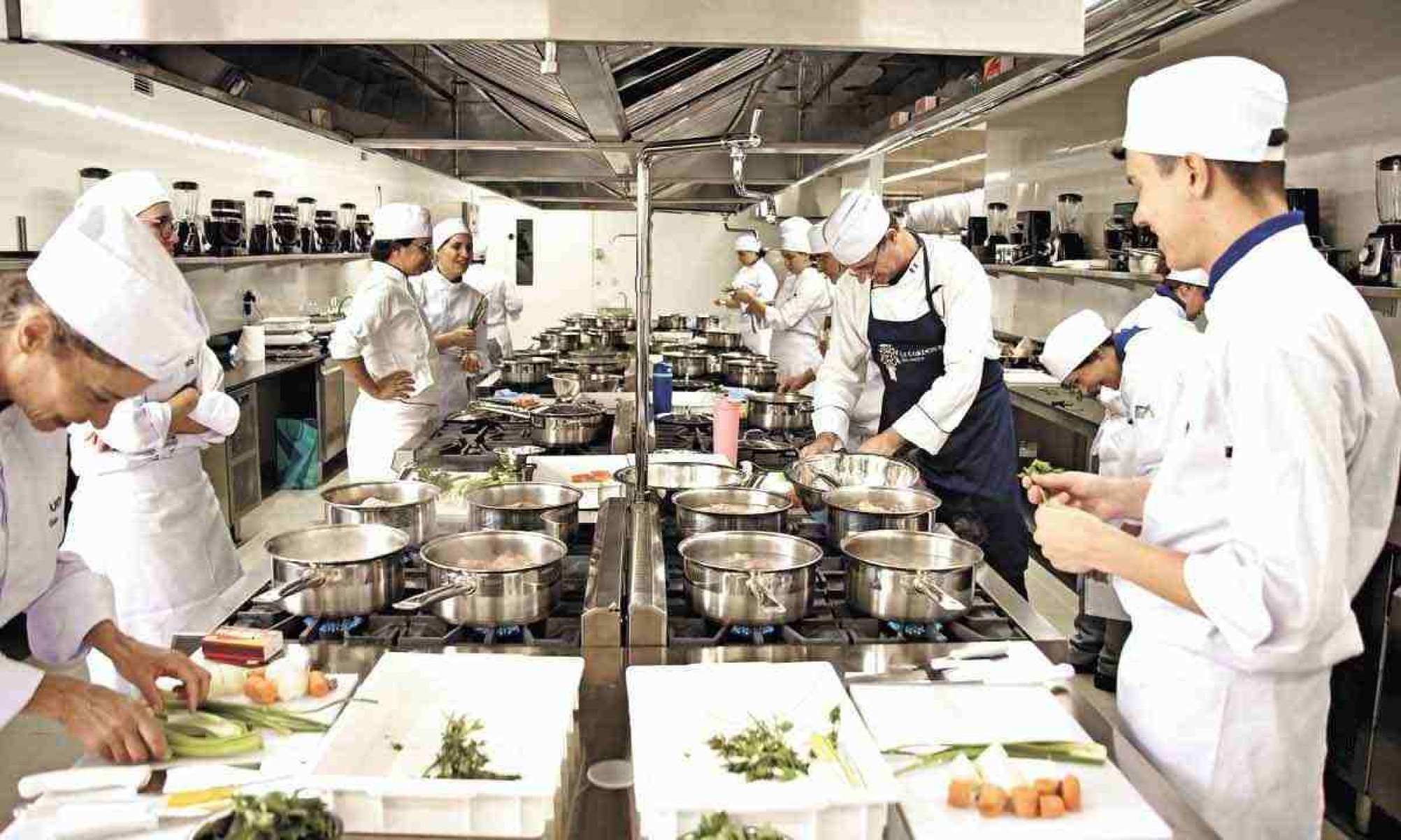 UniBH inaugura cozinhas no padrão Le Cordon Bleu