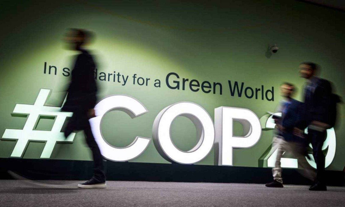 Os focos principais da COP29 são claramente os Artigos 6 e 9 do Acordo de Paris -  (crédito: Alexander NEMENOV / AFP)