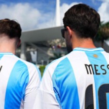 Camisas de Messi são proibidas em jogo da Argentina nas Eliminatórias da Copa -  Getty Images via AFP