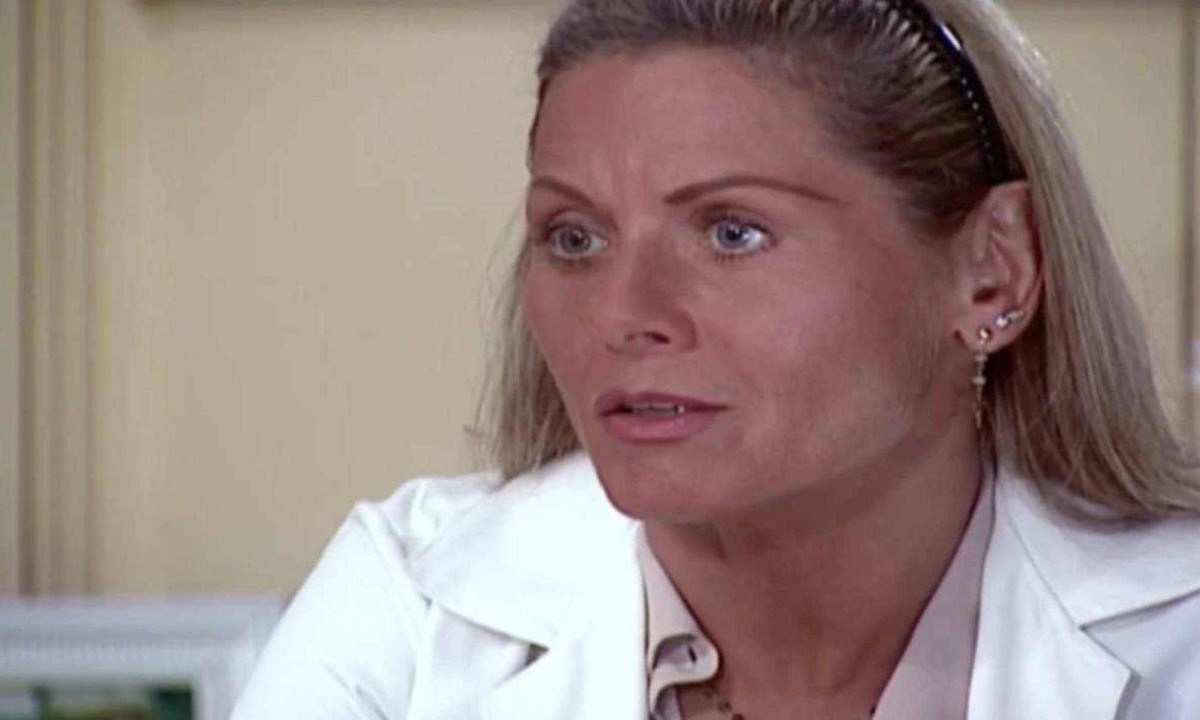 Personagem de Vera Fischer em 'Laços de família' é associada à PEC que propõe fim da escala 6x1 -  (crédito: Reprodução / TV Globo)