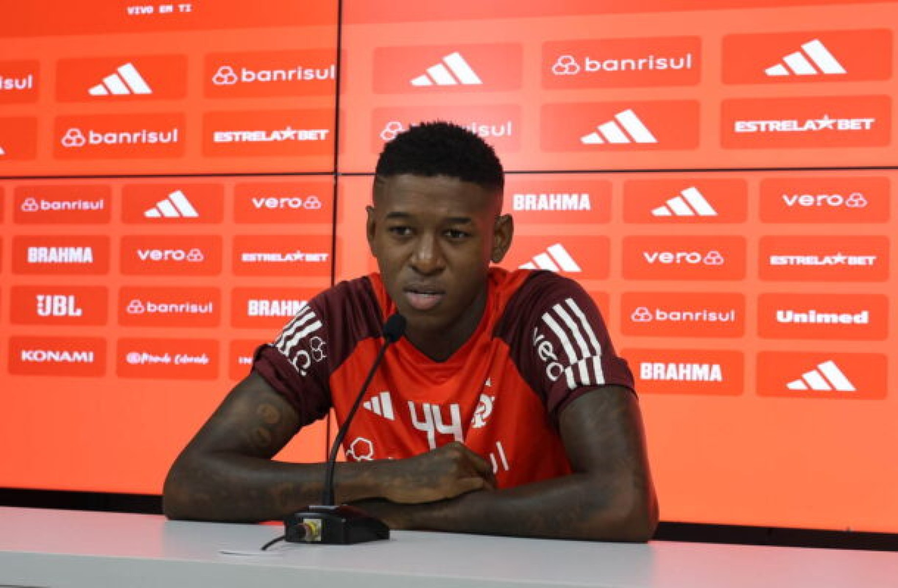 Vitão, sobre a Seleção Brasileira: ‘Nós que jogamos no Sul temos que fazer o dobro’