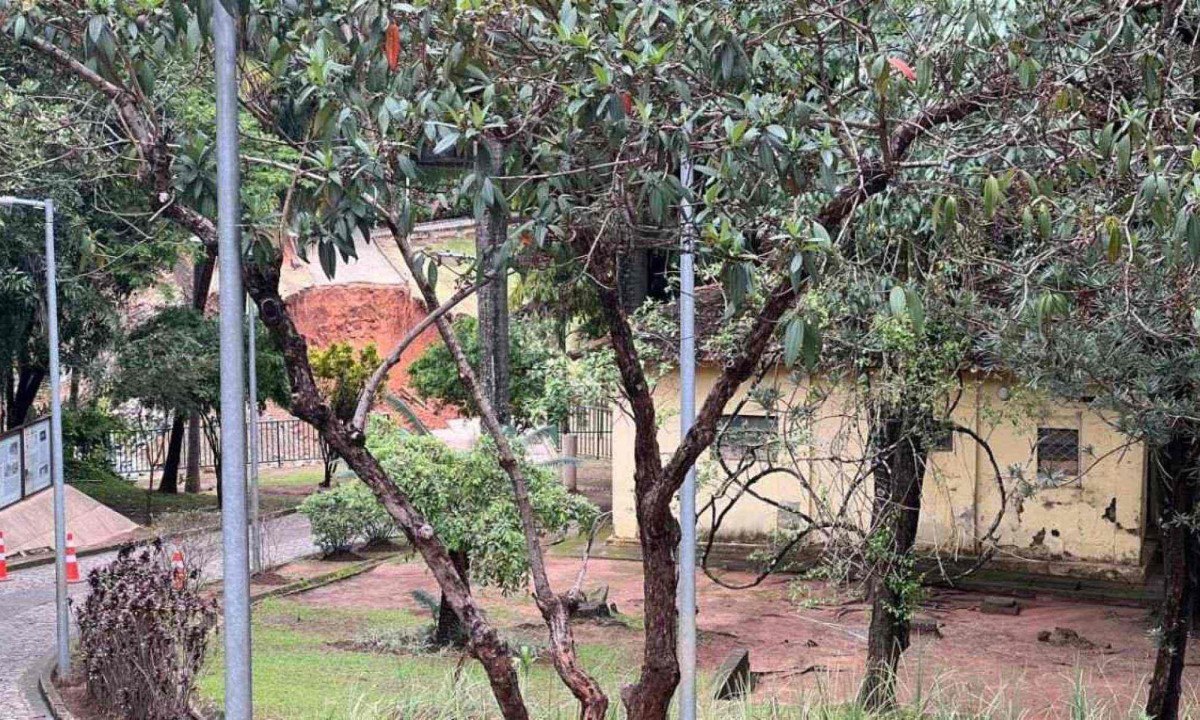 Diante dos estragos, Parque Lagoa do Nado segue fechado nesta quinta -  (crédito: Edésio Ferreira / E.M / D.A Press)