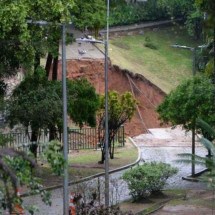 Regiões de BH estão sob alerta de risco geológico forte até segunda (18/11) - Tulio Santos/EM/D.A Press