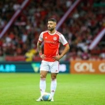 Meio-campista foi ausência do último treino do Colorado e alegou incômodo muscular em uma das coxas. Gabriel Carvalho desponta como substituto -  (crédito: Foto: Ricardo Duarte/Internacional)