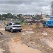 BH: 'É a 3ª vez em dois anos que alaga', diz funcionário de restaurante - Mateus Parreiras / E.M / D.A Press